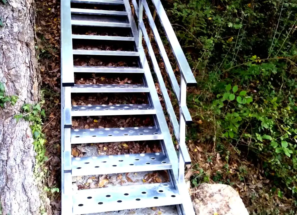 escalera metalica exterior acero galvanizado