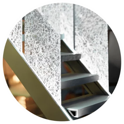 Detalle cristal escalera musa crackelada para escalera de interio con luz led